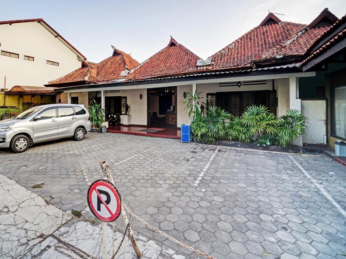 Oyo 90676 Oryza Hotel Yogyakarta Dış mekan fotoğraf