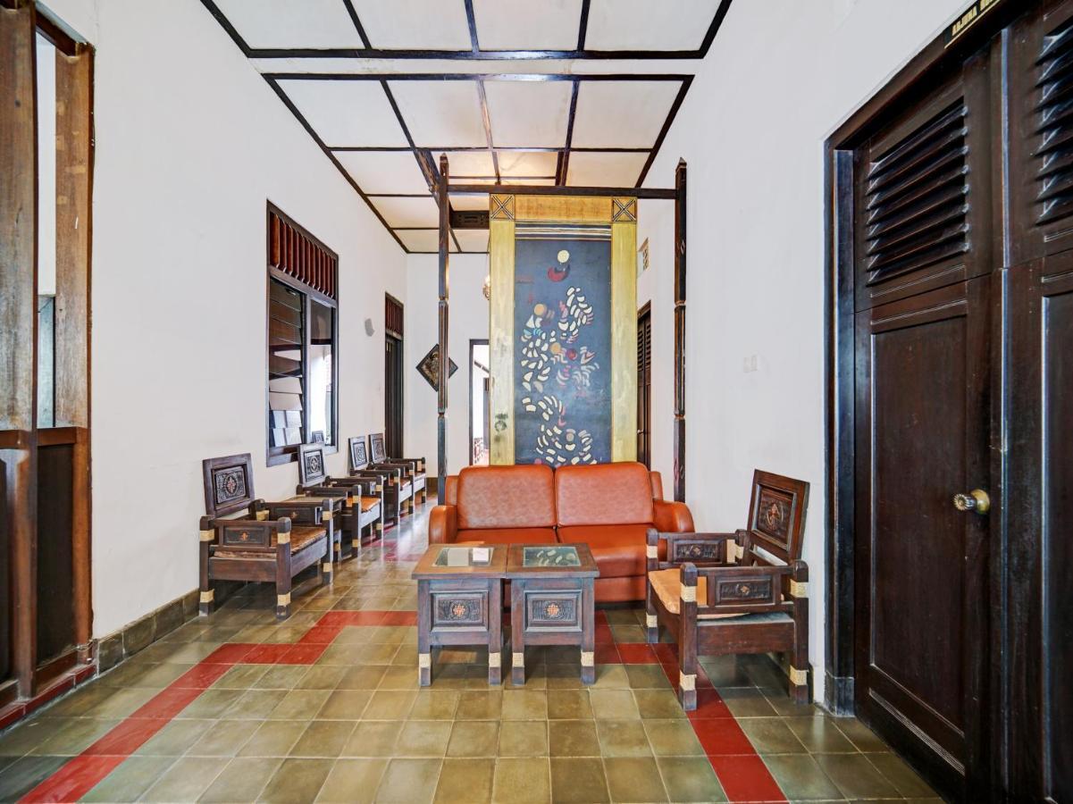 Oyo 90676 Oryza Hotel Yogyakarta Dış mekan fotoğraf