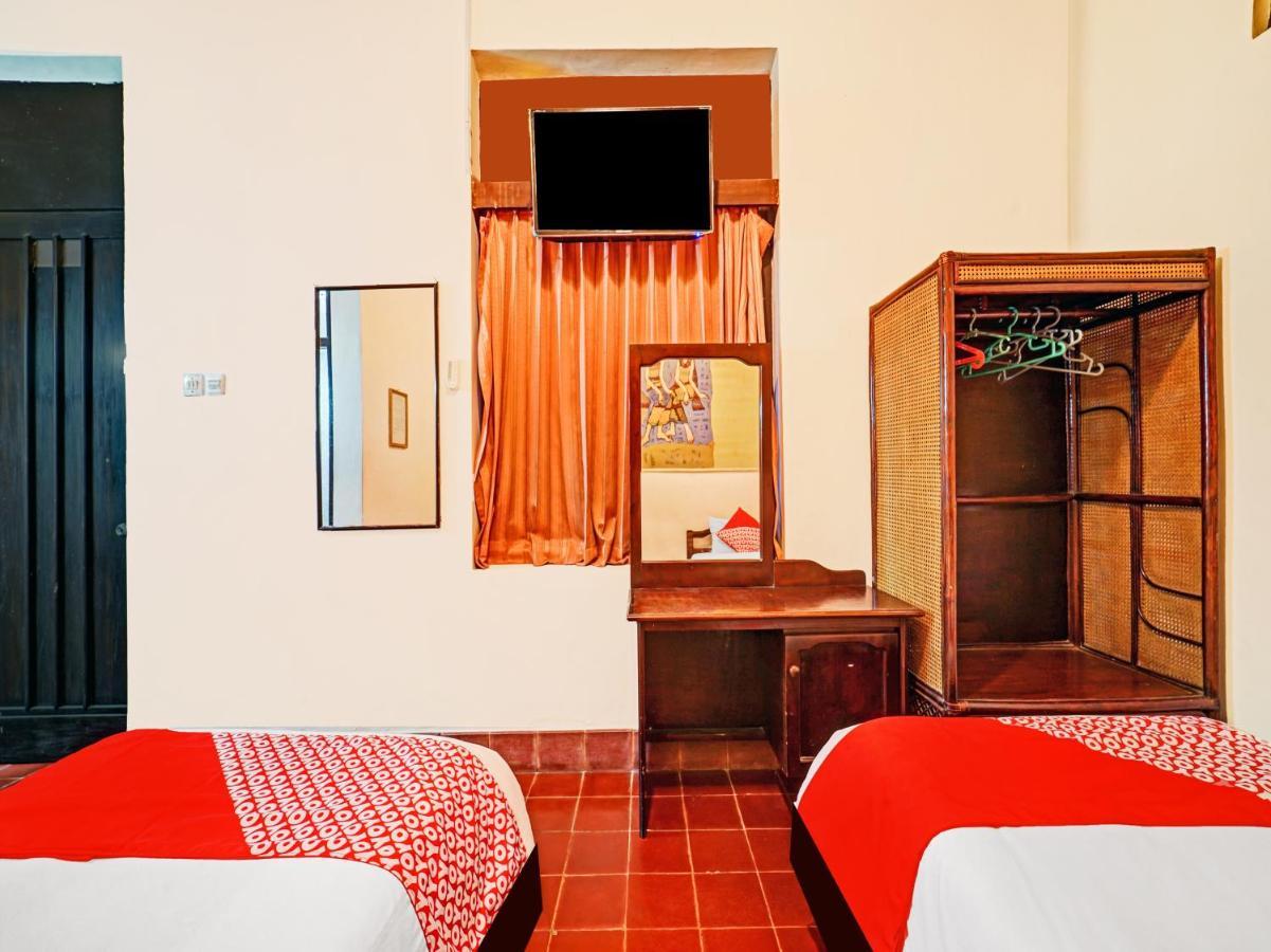 Oyo 90676 Oryza Hotel Yogyakarta Dış mekan fotoğraf