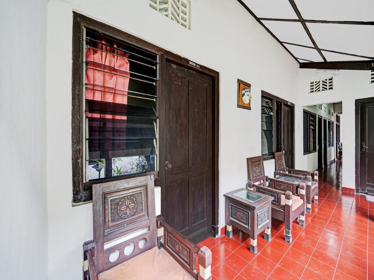 Oyo 90676 Oryza Hotel Yogyakarta Dış mekan fotoğraf