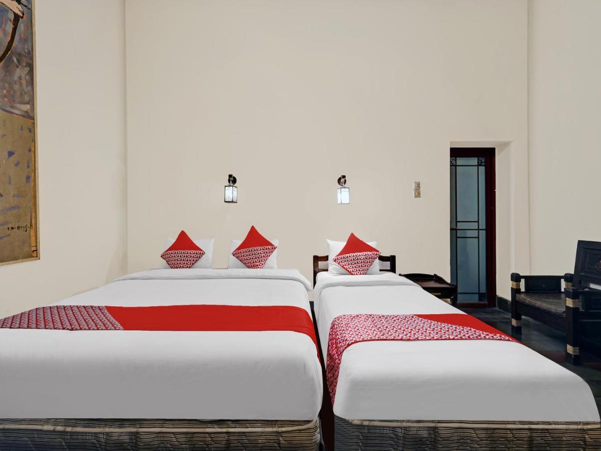 Oyo 90676 Oryza Hotel Yogyakarta Dış mekan fotoğraf