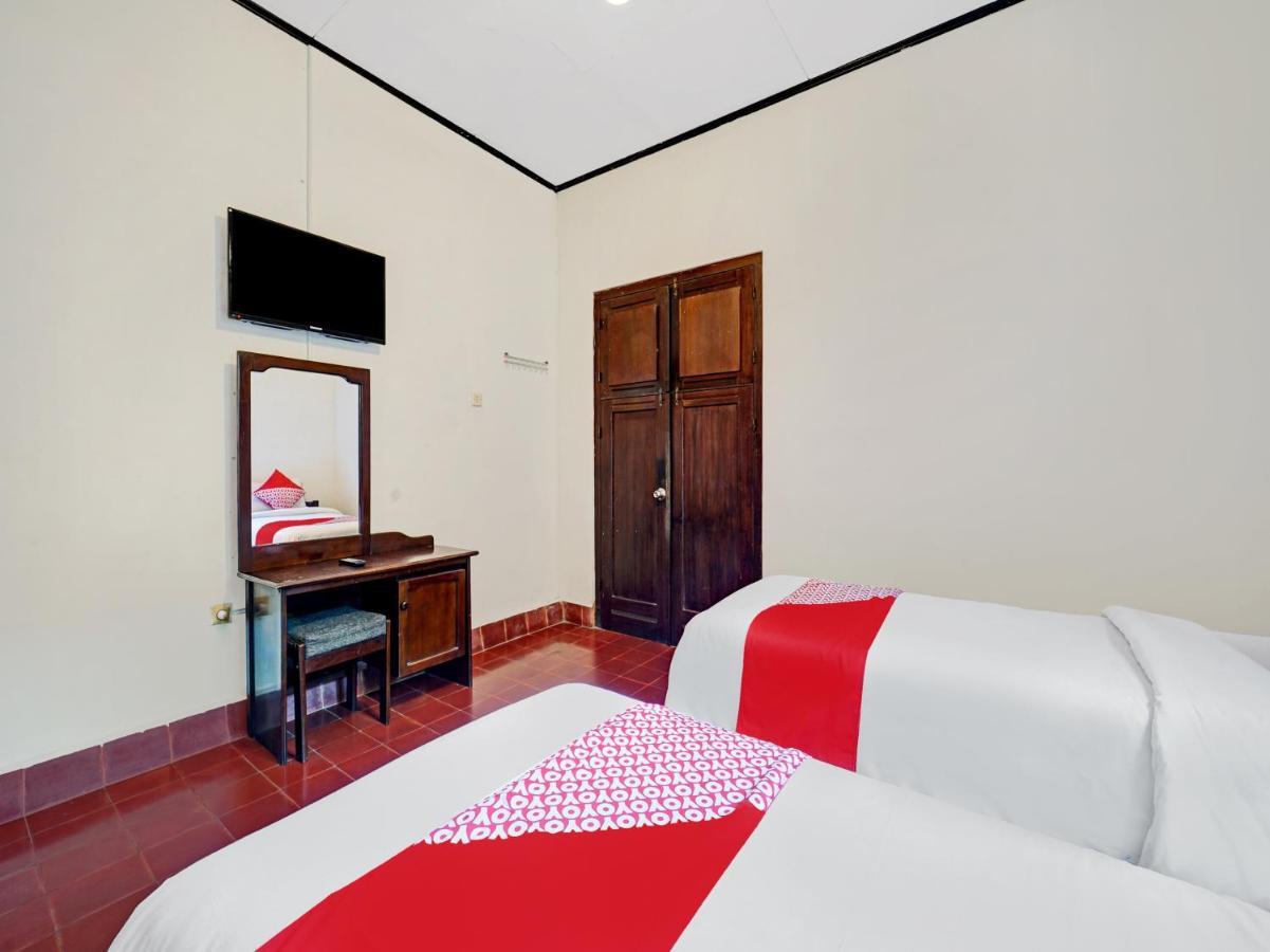 Oyo 90676 Oryza Hotel Yogyakarta Dış mekan fotoğraf