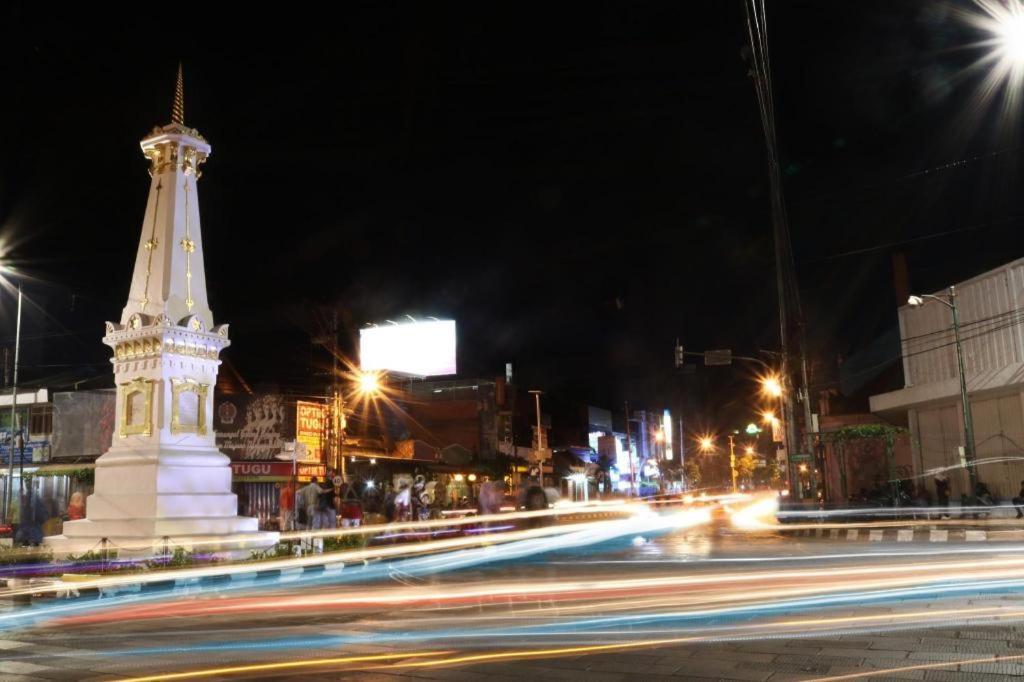 Oyo 90676 Oryza Hotel Yogyakarta Dış mekan fotoğraf